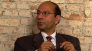 آقای مخدوم رهین، فرهنگ افغانی یعنی نسل کشی، کوچ اجباری، تبعیض، مواد مخدر و تروريزم