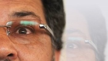 دفاع فاروق وردک از طالبان؛ حکومت کرزی به مدافع سرسخت تروریزم تبدیل شده است! 