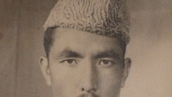  مرحوم وکیل محمد اکبرنرگس نمادی ازیک خانوادهء قربانی کوچ اجباری واستبداد