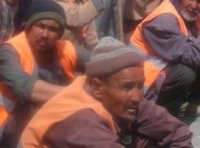 فقط معاش امتيازی مقامات 80 برابر معاش يک کارگر است!