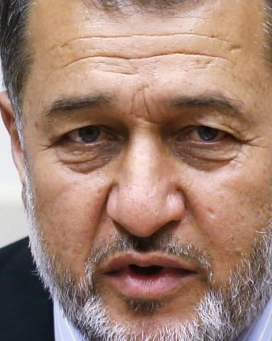 جاسوس خودتان هستید بسم الله خان محمدی و این شما بودید که طالبان را به کابل آوردید!